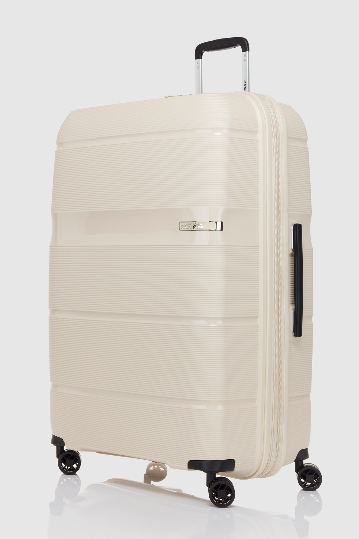 American tourister linex 81cm suitcase on sale