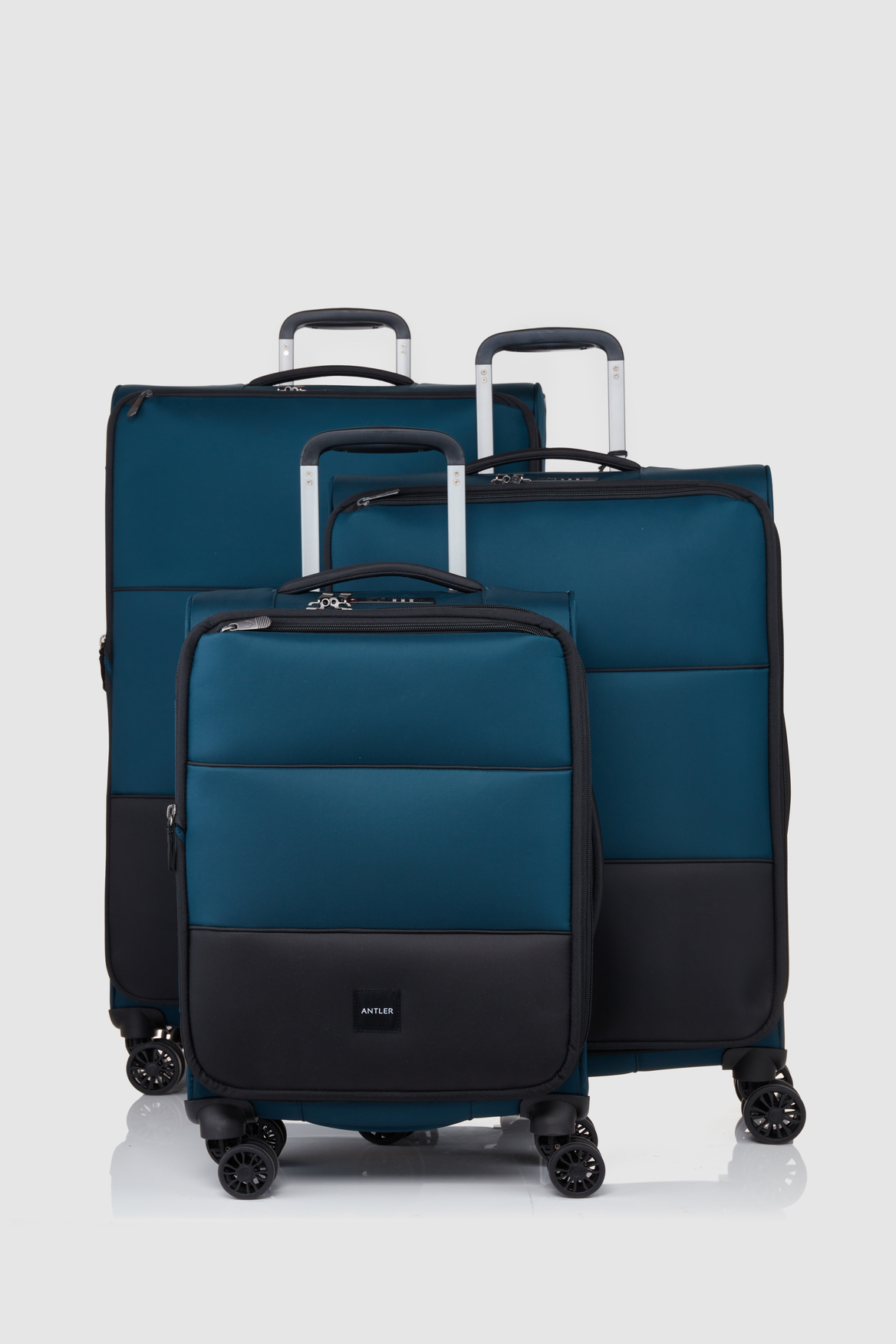 Strandbags suitcases online