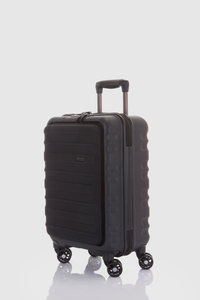 Clifton Pocket 56cm Suitcase