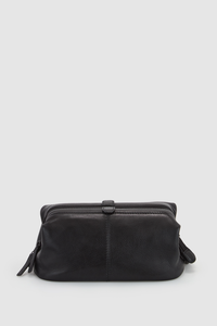 Matt Leather Washbag